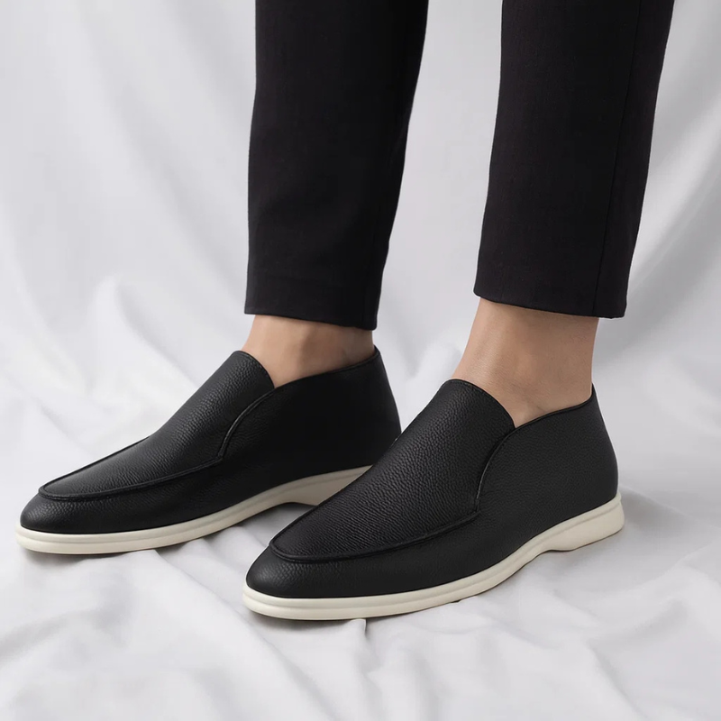 Svelte Leather Loafers