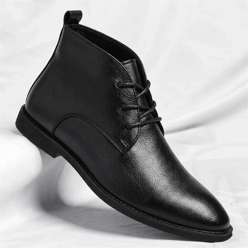 Mayfair Leather Chukka Boots