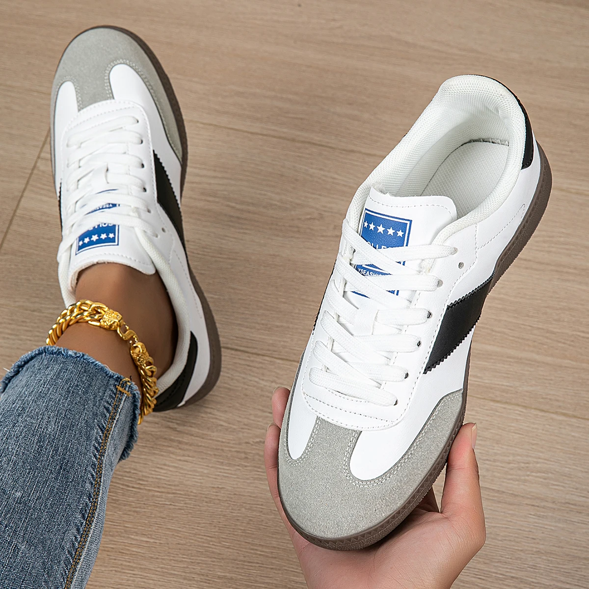 Zora Retro Sneakers