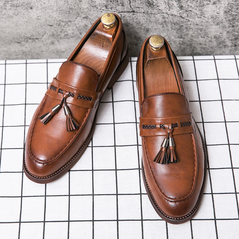 Lusso Italiana Leather Tassel Loafers